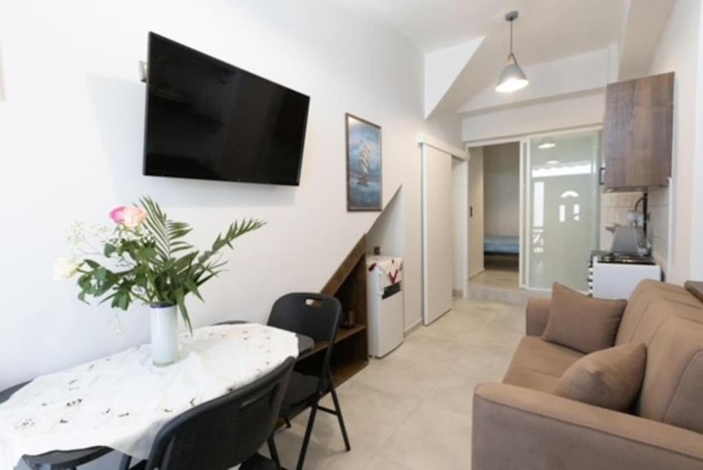 Aigli Guest House Gythio Extérieur photo