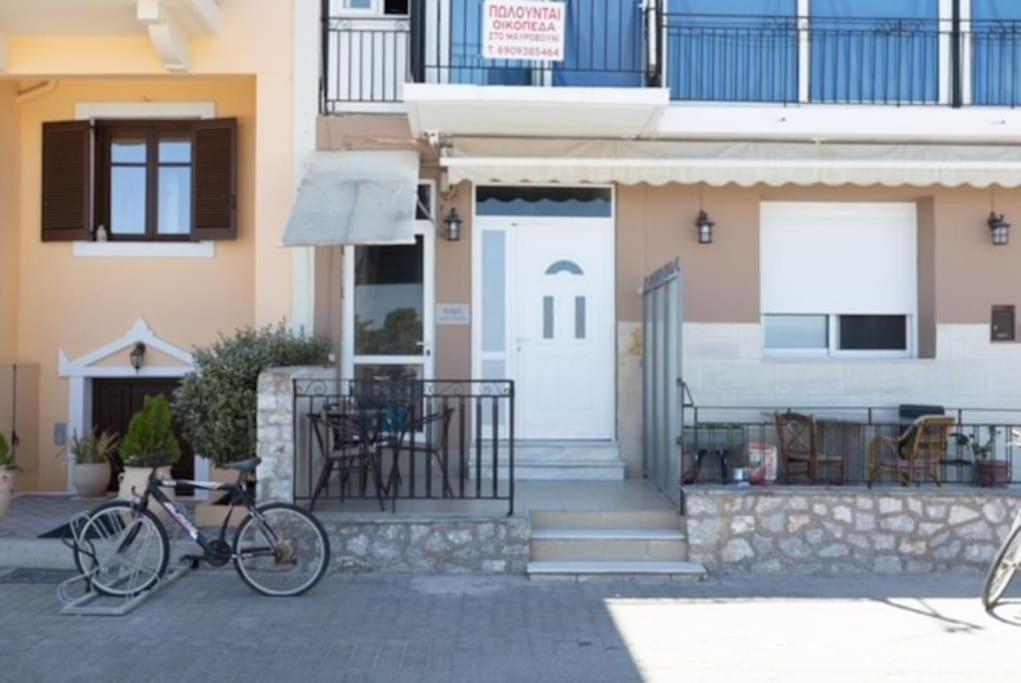 Aigli Guest House Gythio Extérieur photo